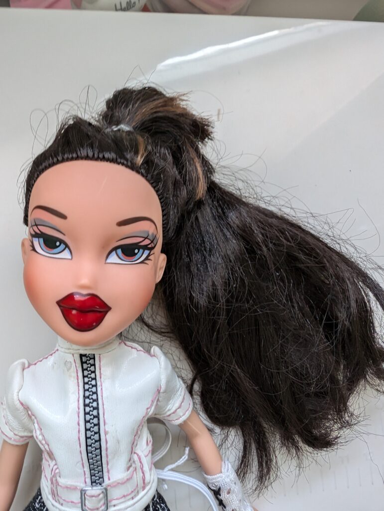 Bratz doll with frizzy hair